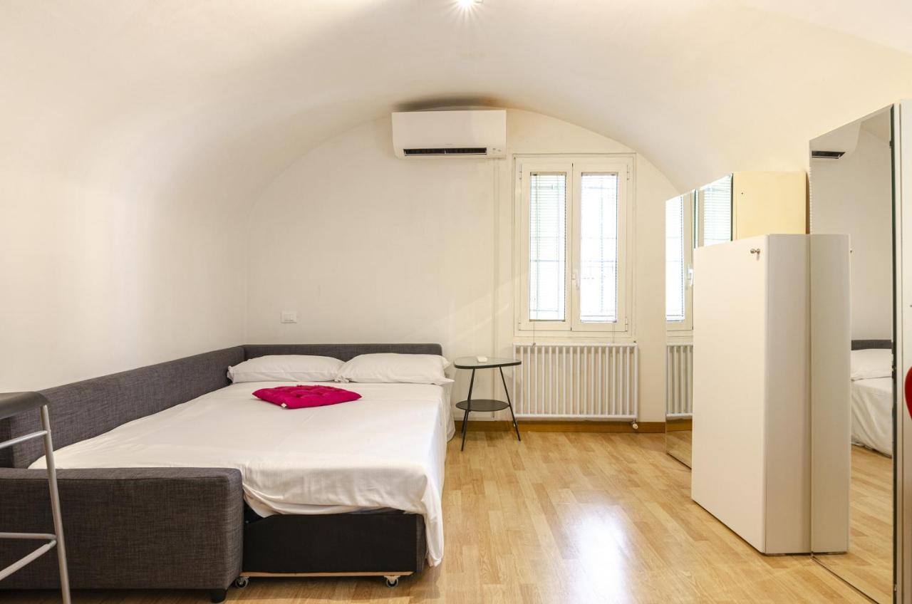 Studio Nel Cuore Della Citta' By Wonderful Italy Болонья Экстерьер фото